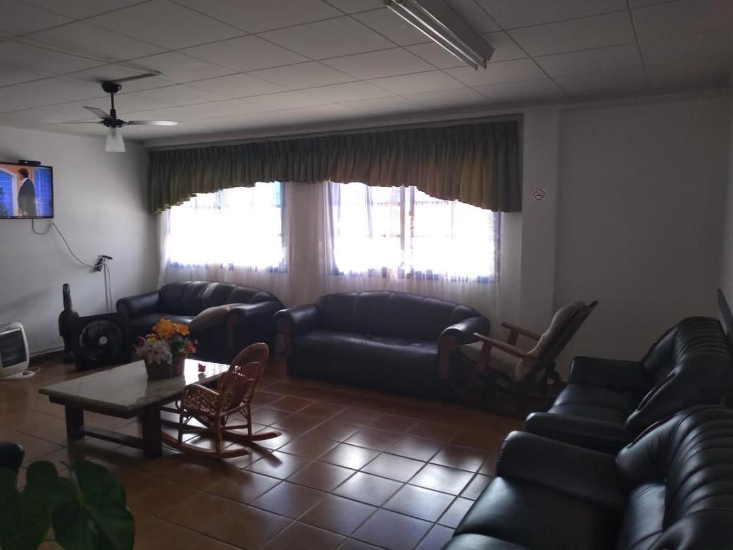 Hotel Nevada Ubatuba Bagian luar foto